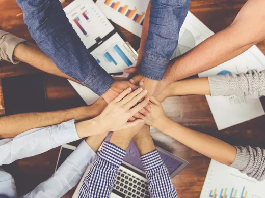 Team&#x20;Building&#x20;pour&#x20;30&#x20;personnes&#x20;&#x00E0;&#x20;Montargis&#x202F;&#x3A;&#x20;l&#x2019;immersion&#x20;par&#x20;l&#x2019;escape&#x20;game&#x20;mobile